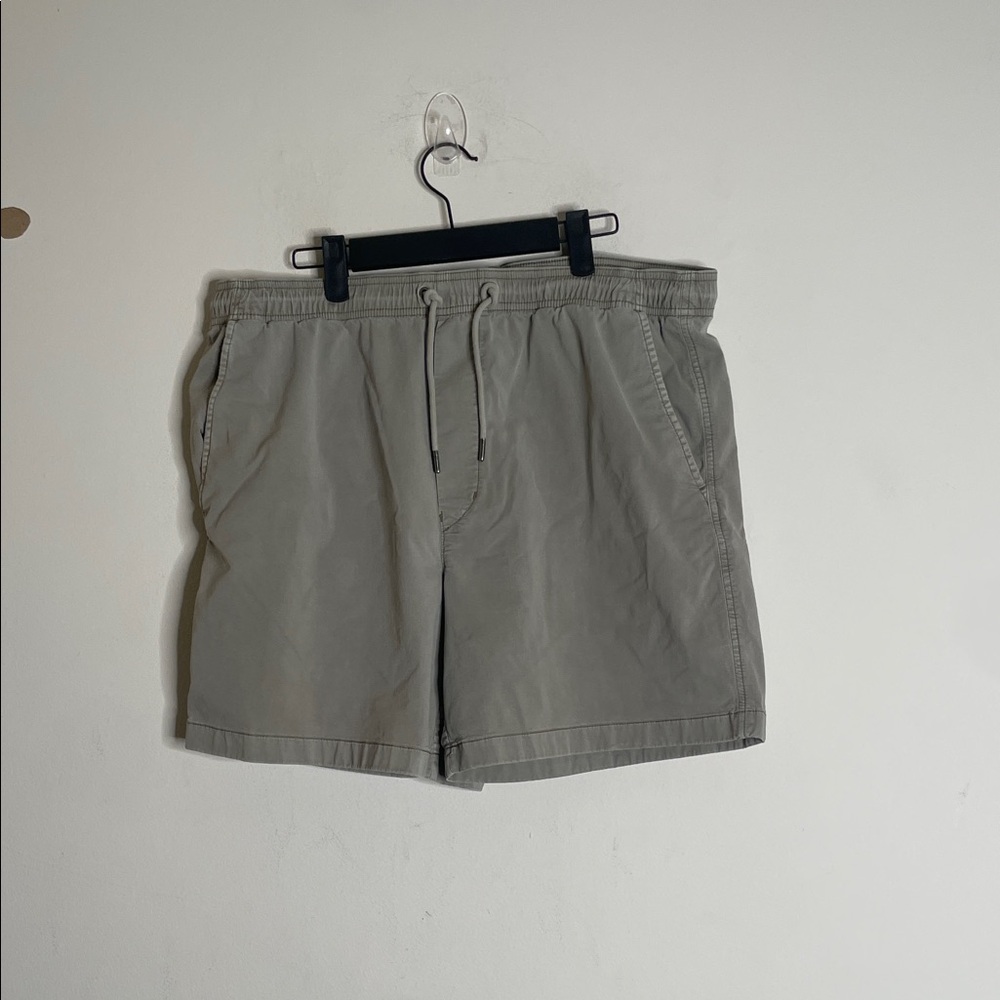 American Eagle Outfitters Men's Drawstring Athletic Shorts — Light Taupe